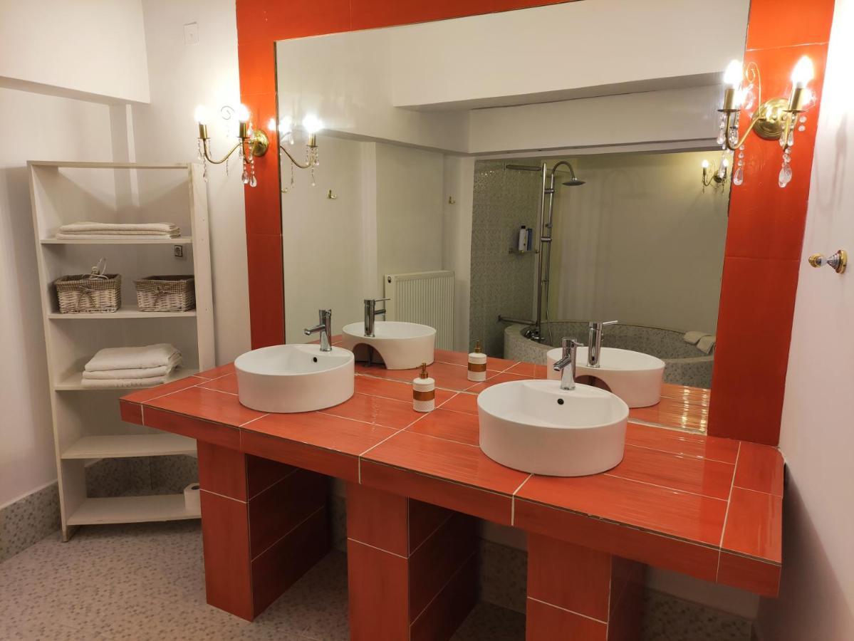 Superior Chic Family Apartment Kalambaka Bagian luar foto
